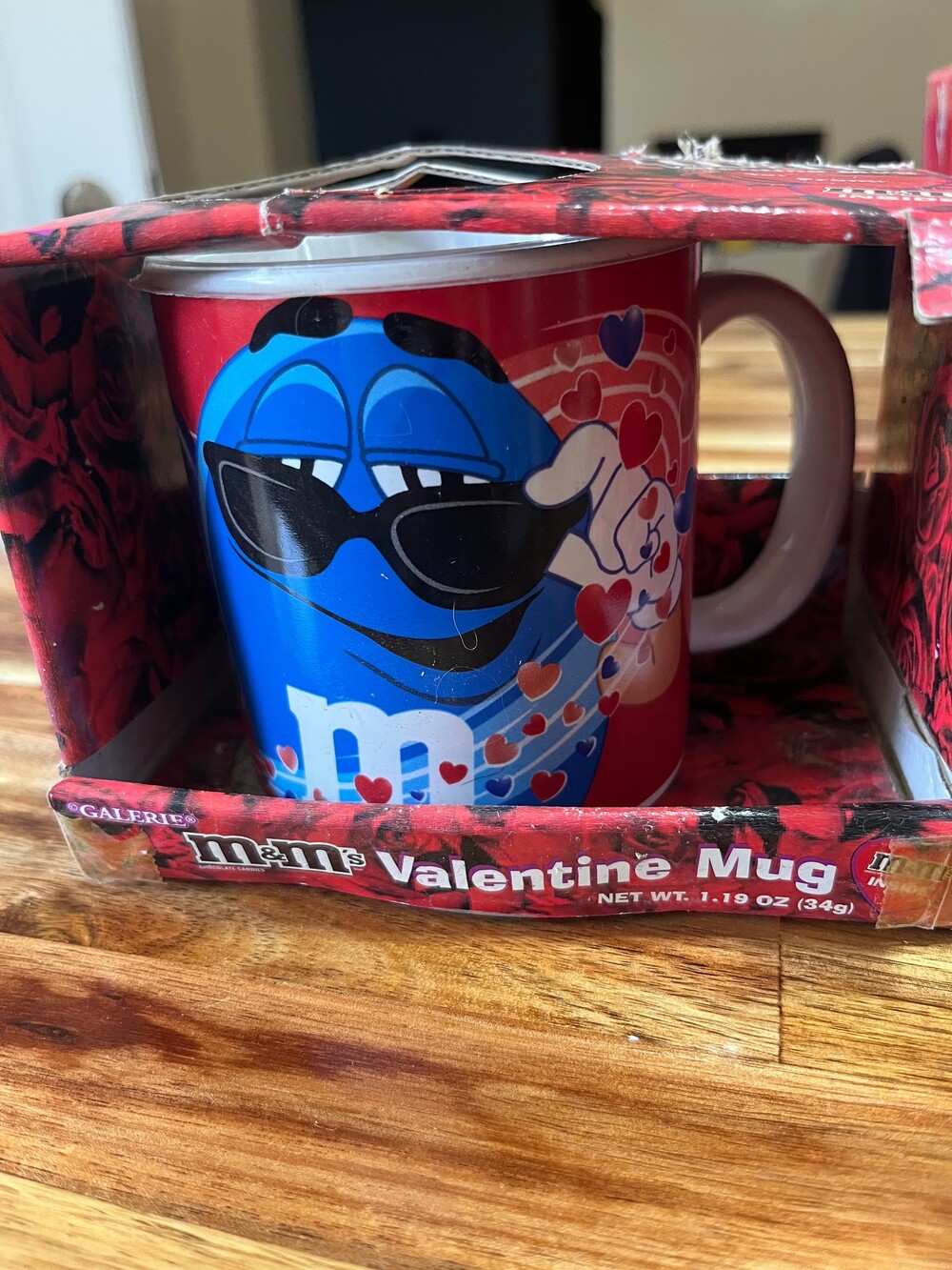m&m's Valentine Mug Ceramic Red with Blue M&M Character Hearts